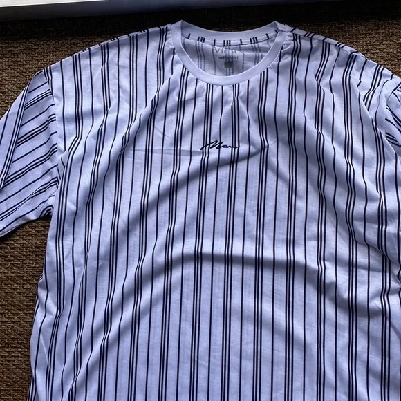 Black and white t-shirt bundle - Picture 4 of 4